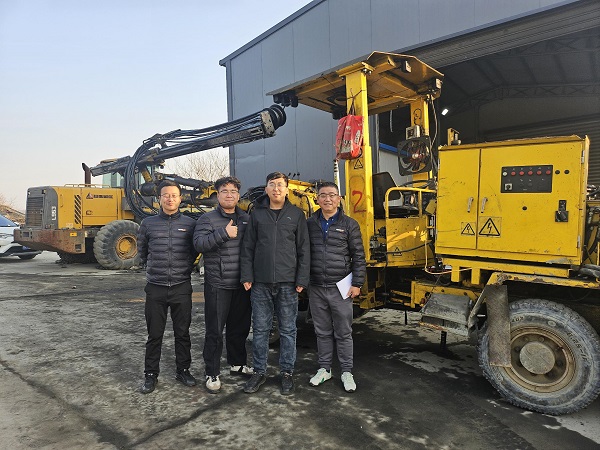 Buscando a excelência: a broca 43R32 permite escavação de túneis de alto desempenho na mineração de minério de ferro